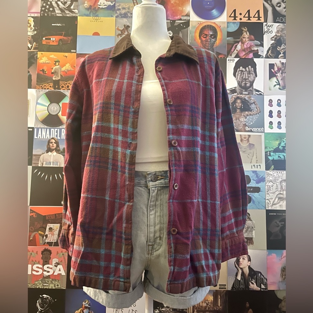 Classic Plaid Flannel Button Up Shirt 🐻🤍